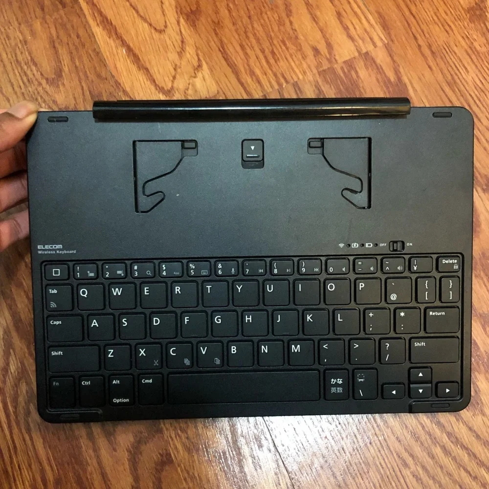 'ELECOM' Wireless Keyboard